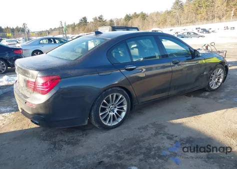 2015 BMW 750I xDrive z USA, uszkodzony, nr VIN WBAYB6C58FD966196